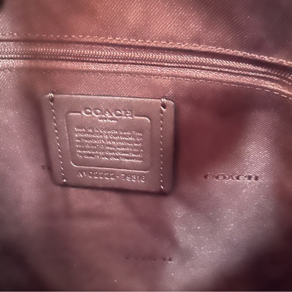 🛑 SOLD🛑🛍️🛍️ NWT COACH PEBBLE ELISE BLACK LEATHER HANDBAG : GOLD ACCENTS - Picture 7 of 9